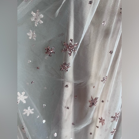 Champagne gown - Picture 6 of 9